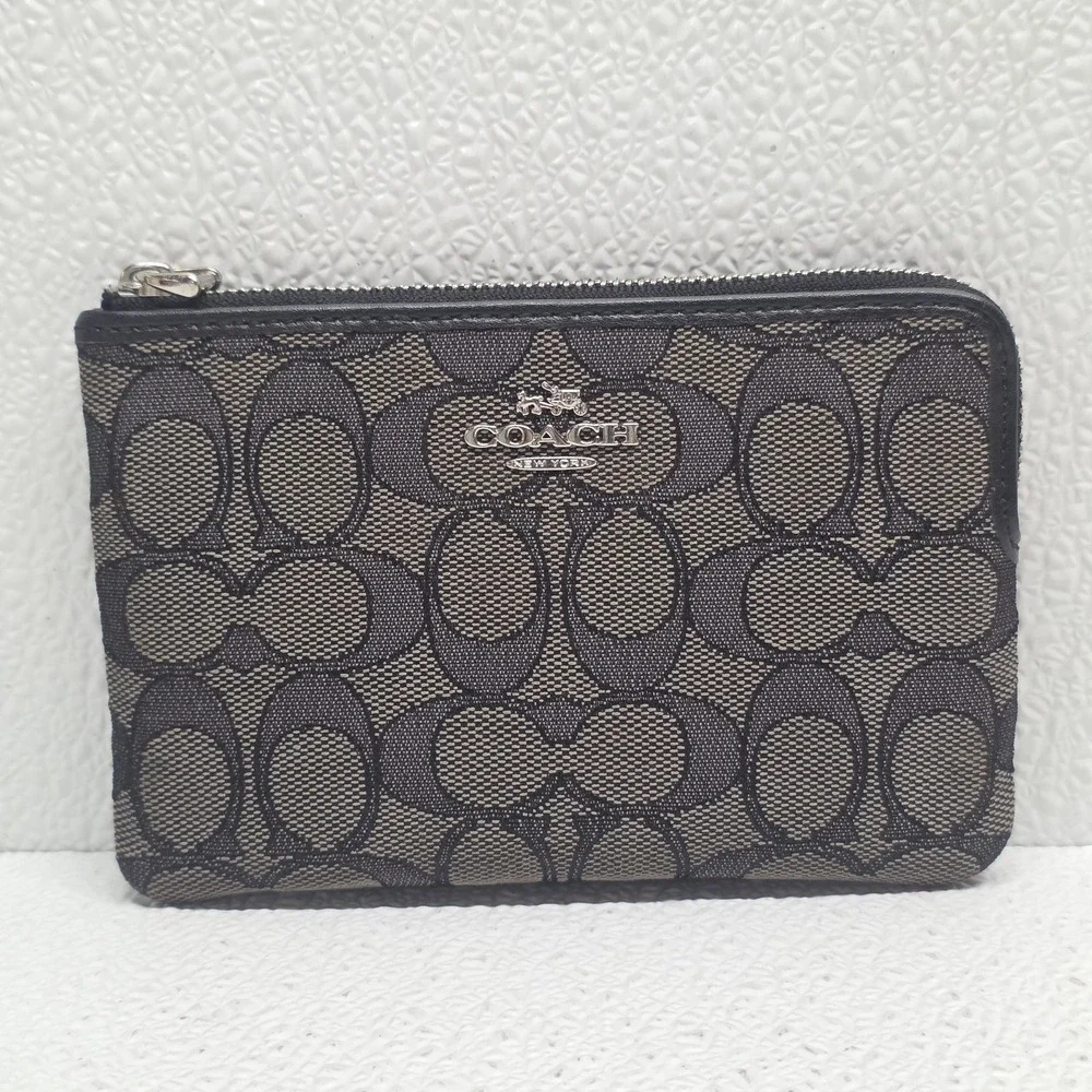 Coach Corner Zip Wristlet Wallet Black Smoke Silver F58033 - Read